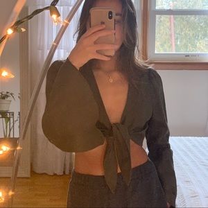 Long sleeve front tip top